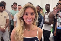 Мать порнозвезды Бонни Блю рассказала об отношении к сексу с тысячей мужчин за 12 часов