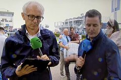 Мужчина показал голый зад в прямом эфире телеканала