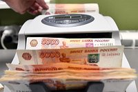 Разница между зарплатами самых богатых и бедных в России оказалась колоссальной