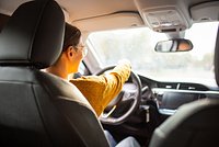 Россиянам рассказали о штрафах до 100 тысяч рублей за &laquo;заменители&raquo; детских кресел