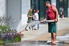 Синоптик ответил на сообщения о 45-градусной жаре в Москве