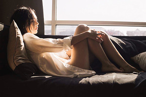 Замначальника отдела полиции снял видео у девушки под юбкой и попался