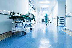 24-летнего участника реалити-шоу парализовало из-за инсульта