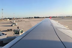 Аэропорт Петербурга начнет принимать рейсы из Москвы из-за опасности дронов