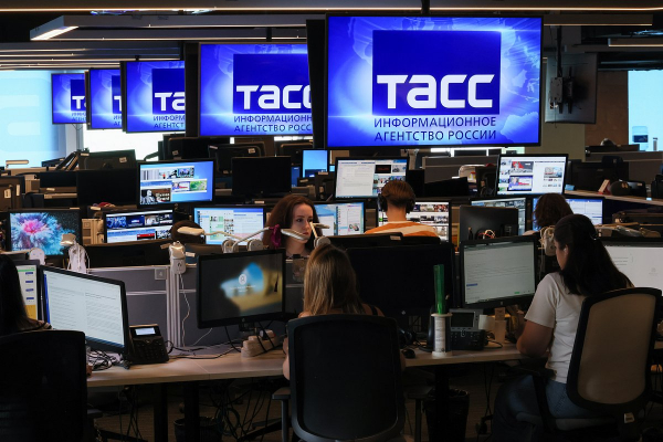 Азербайджан потребовал извинений от ТАСС из-за новости о сносе памятника Айвазовскому. Чем недовольны власти республики?