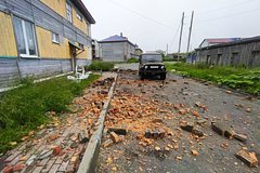 Четыре волны цунами обрушились на российский регион