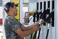 Число россиян с зарплатой от миллиона рублей в месяц выросло почти вдвое. Где они работают?