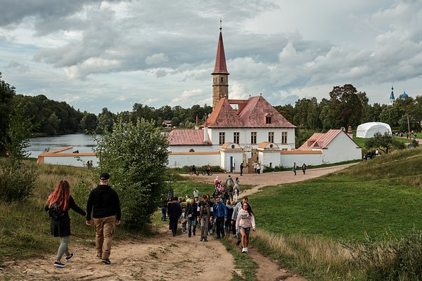 &laquo;Чтобы жить и работать&raquo; Губернатор Ленинградской области рассказал о планах развития региона