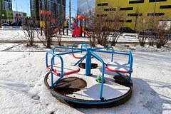 Дети нашли труп рядом с игровой площадкой