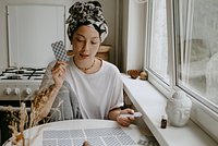 Долги россиян за ЖКУ захотели продавать коллекторам