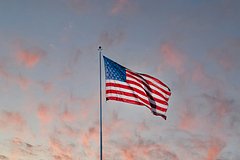 Экс-советник Пентагона заявил об изоляции США из-за нацвалют