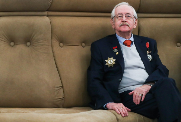 &laquo;Элементарно, Ватсон!&raquo; Василию Ливанову &mdash; 90 лет. Как советский Шерлок Холмс влюбил в себя всю страну?