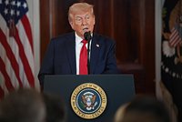 &laquo;Это больше подходит России и Северной Корее&raquo;. Трамп устроит парад в день рождения. Почему ему грозят многомиллионными протестами?