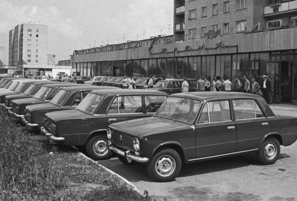 &laquo;Это больше похоже на анекдоты&raquo;. Развенчан главный миф о покупке автомобиля в СССР. Как на этом делались целые состояния?