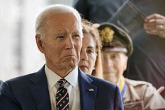 Европейские лидеры попросили Байдена вернуться в политику