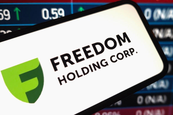 Freedom Finance Тимура Турлова вошла в состав FXO. Холдинг показал рост на 90 процентов. В чем интерес инвесторов?