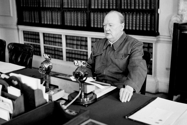 Гитлер создал самое смертоносное оружие в истории. Почему даже нацисты испугались его использовать?