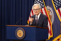 Глава ФРС заявил об ожидающемся в США росте цен