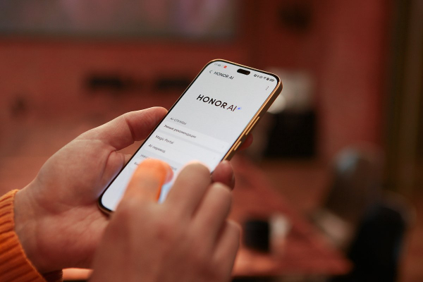 HONOR 400 Lite с AI-кнопкой камеры. Как он меняет представление о доступных смартфонах