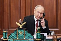 &laquo;Я недоволен&raquo;. Трамп после разговора с Путиным прокомментировал урегулирование конфликта на Украине и поставки оружия Киеву
