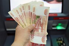 Лимиты по кредиткам в России упали