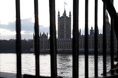 Лондон обвинили в попытках разжечь напряженность между Россией и Азербайджаном