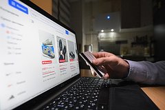 Масштаб возвратов купленных в интернете одежды и обуви оценили