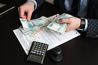 Минфин оценил идею взимать больше денег с богатых россиян