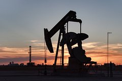 Мировые цены на нефть упали на фоне санкционных угроз Трампа