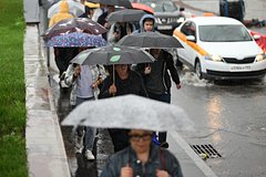 Москвичам рассказали о пике ливней