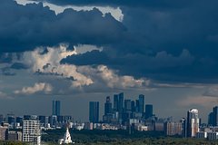 Москвичей призвали быть внимательными из-за прогнозируемой грозы