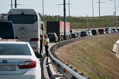 На Крымском мосту собралась многочасовая пробка