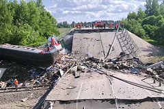 Назван срок строительства моста в Брянской области взамен разрушенного