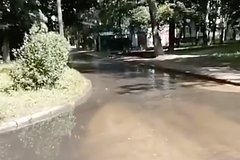 Нечистоты затопили улицы подмосковного города