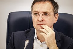 &laquo;Нужно "Орешником" по Киеву, по Львову, хватит переговоров&raquo;. Мединский раскрыл требования россиян на фоне атак Украины