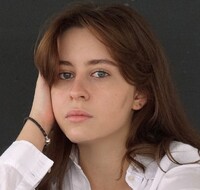 Отец Илона Маска приехал в Россию и остался в шоке. Он удивился ценам, восхитился Путиным и чуть не упал со стула при виде котлет