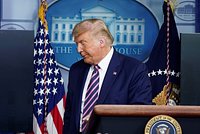 Пошлинам Трампа предрекли новый перенос