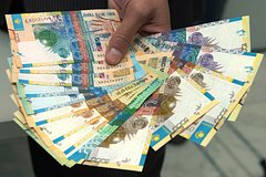Постсоветская республика столкнулась с падением национальной валюты