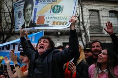 &laquo;Президент с бензопилой&raquo; разрешил продажу паспортов