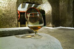 Производство коньяка в России резко снизилось