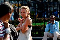 Проститутка и вышибала изнасиловали туриста-подростка в баре на курорте Европы