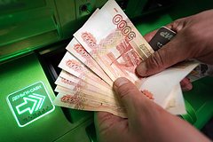 Путин назвал уровень зарплат в России недостаточным