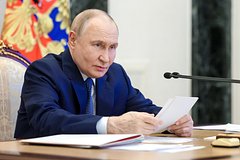 Путин заявил о необходимости нарастить возможности сухопутных войск