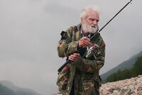 Работающий в джунглях пилот рассказал о разговорах с не знающими об электричестве людьми