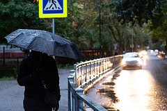 Раскрыта причина холодного начала лета в России