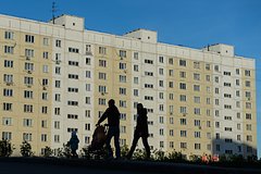 Расширение льготной ипотеки на семьи с детьми до 14 лет отложили