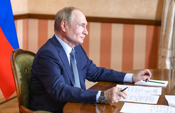 Россия запретила загружать иностранные нефтяные танкеры в своих черноморских портах. Как это повлияет на мировые поставки нефти?