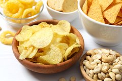 Россиян предупредили о повышающих риск теплового удара продуктах