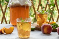 Россиян предупредили о повышающих риск теплового удара продуктах