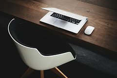 Россиянам рассказали о праве отказаться от работы при высокой температуре в офисе